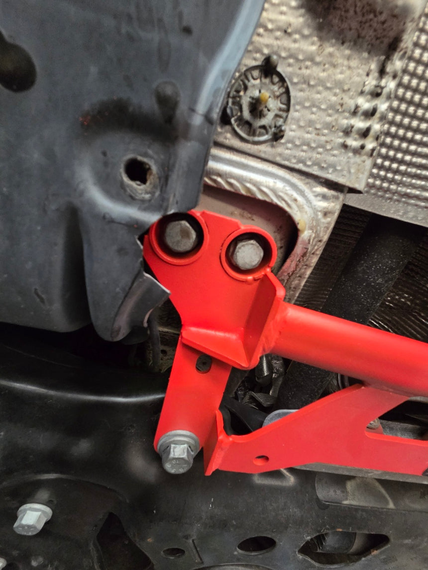 SqueakyClean Suspension Front Lower Subframe Brace – 2nd Gen Tiguan