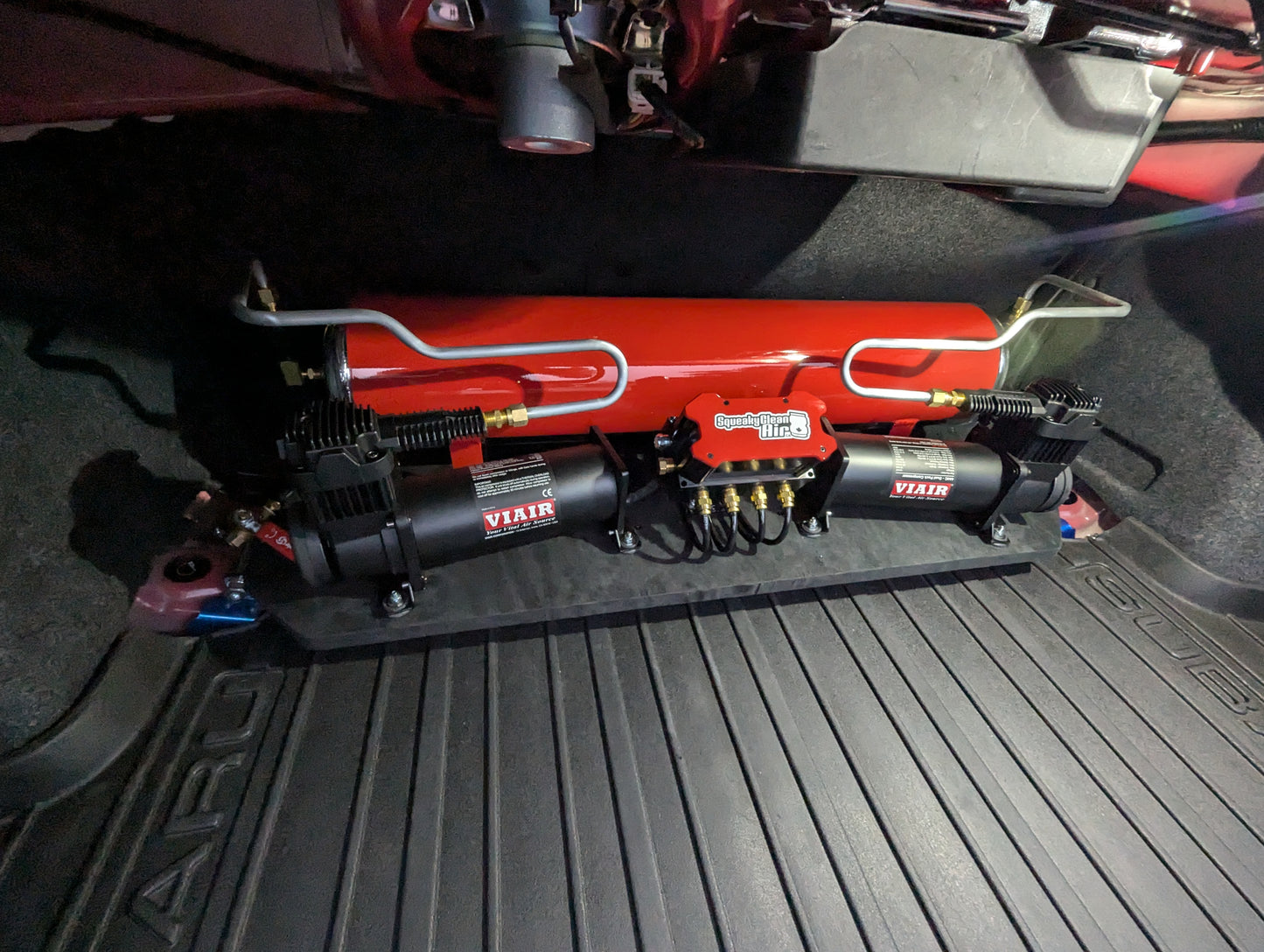 SqueakyClean SPro Digital Air Management Kit with Dual Compressors and Tank.